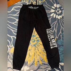 Taylor Swift Eras Tour Black Sweatpants Size M